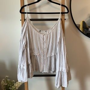 American eagle open shoulder blouse XXL